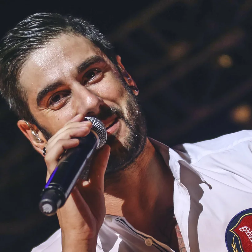 Melen en 2016 cantando en Laguna de Duero con pelo corto